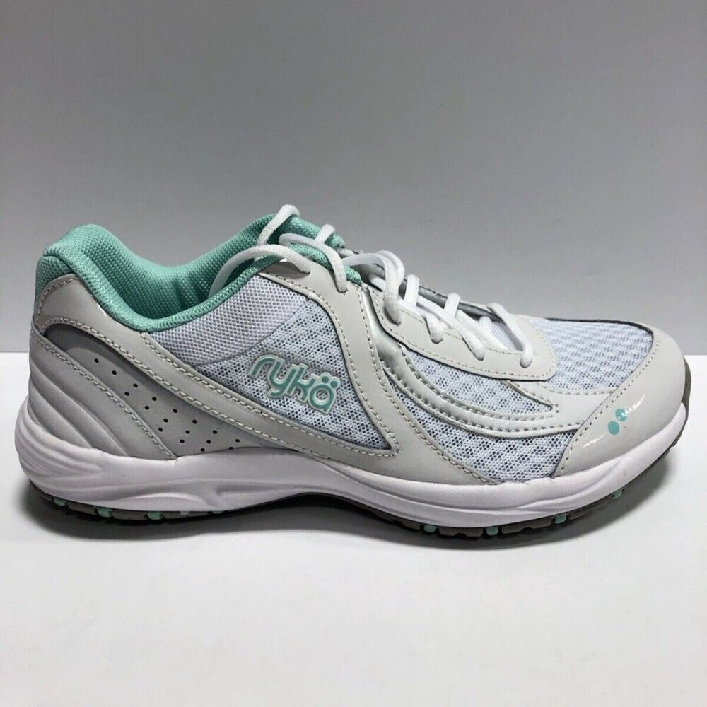 Ryka Women’s Dash 3, White Walking Shoes, Size 6.5M.